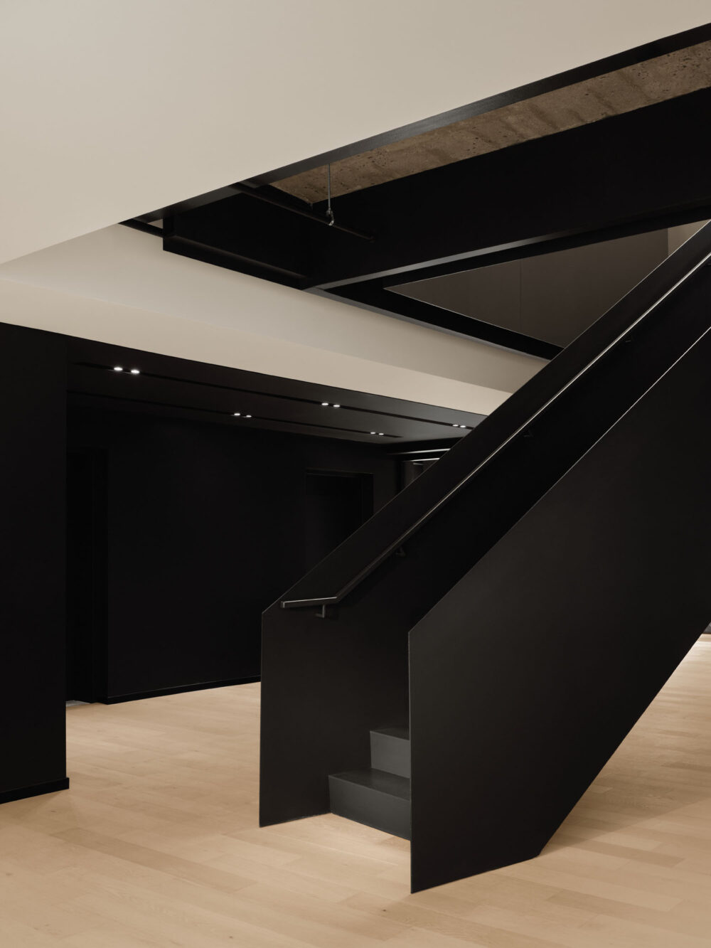 Escalier structural  - Showroom möbel